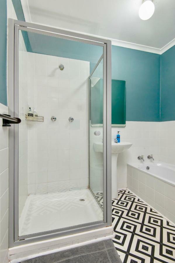 Baleens Hotel Hermanus Buitenkant foto