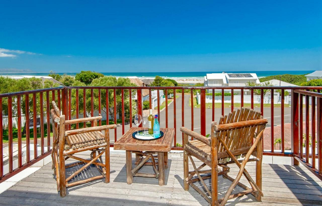 Baleens Hotel Hermanus Buitenkant foto